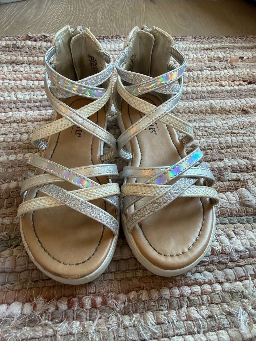 Seychelles Kids Silver Glitter Gladiator Sandals Size 12